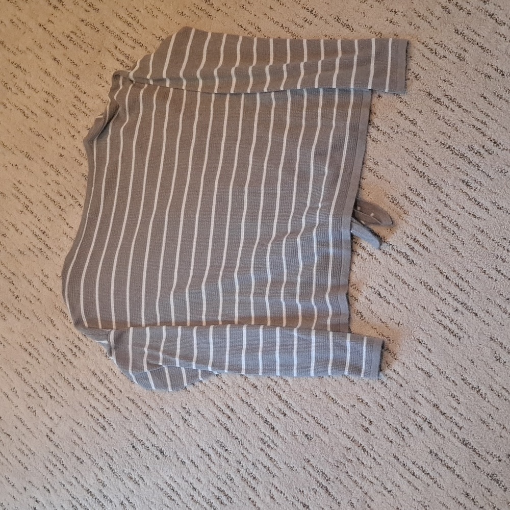 Sweater - Picture 3 of 3
